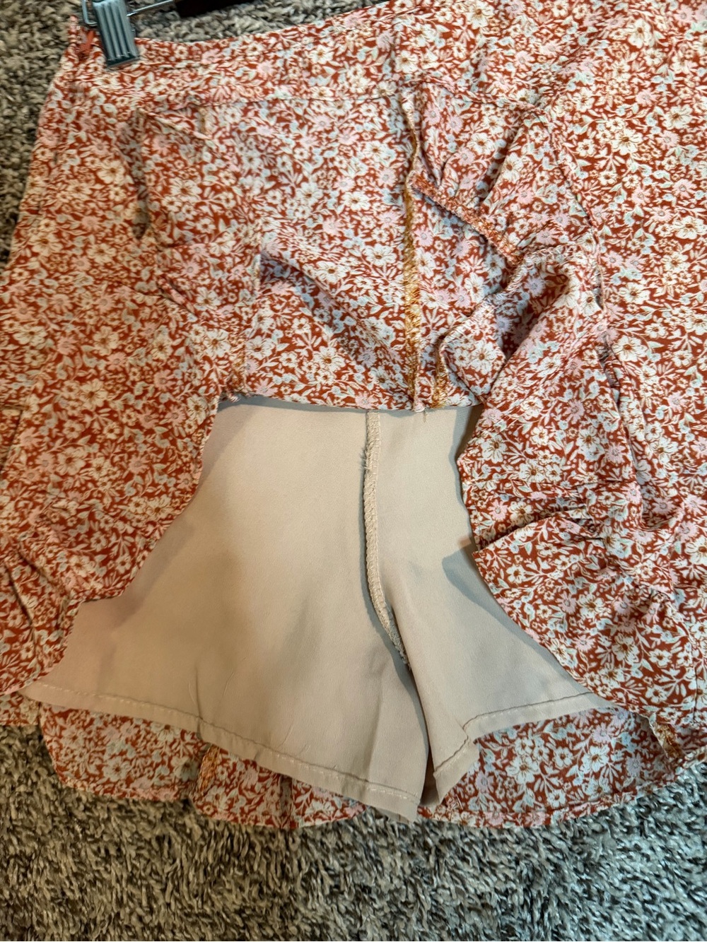 Rust Color Floral Ruffle Mini Skort - Picture 4 of 6